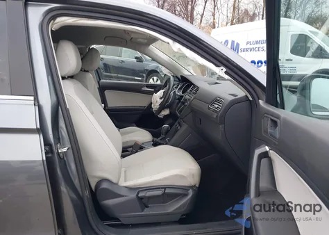 2021 Volkswagen Tiguan 2.0T Se/2.0T Se R-Line Black/2.0T Sel z USA, uszkodzony, nr VIN 3VV3B7AX2MM030925